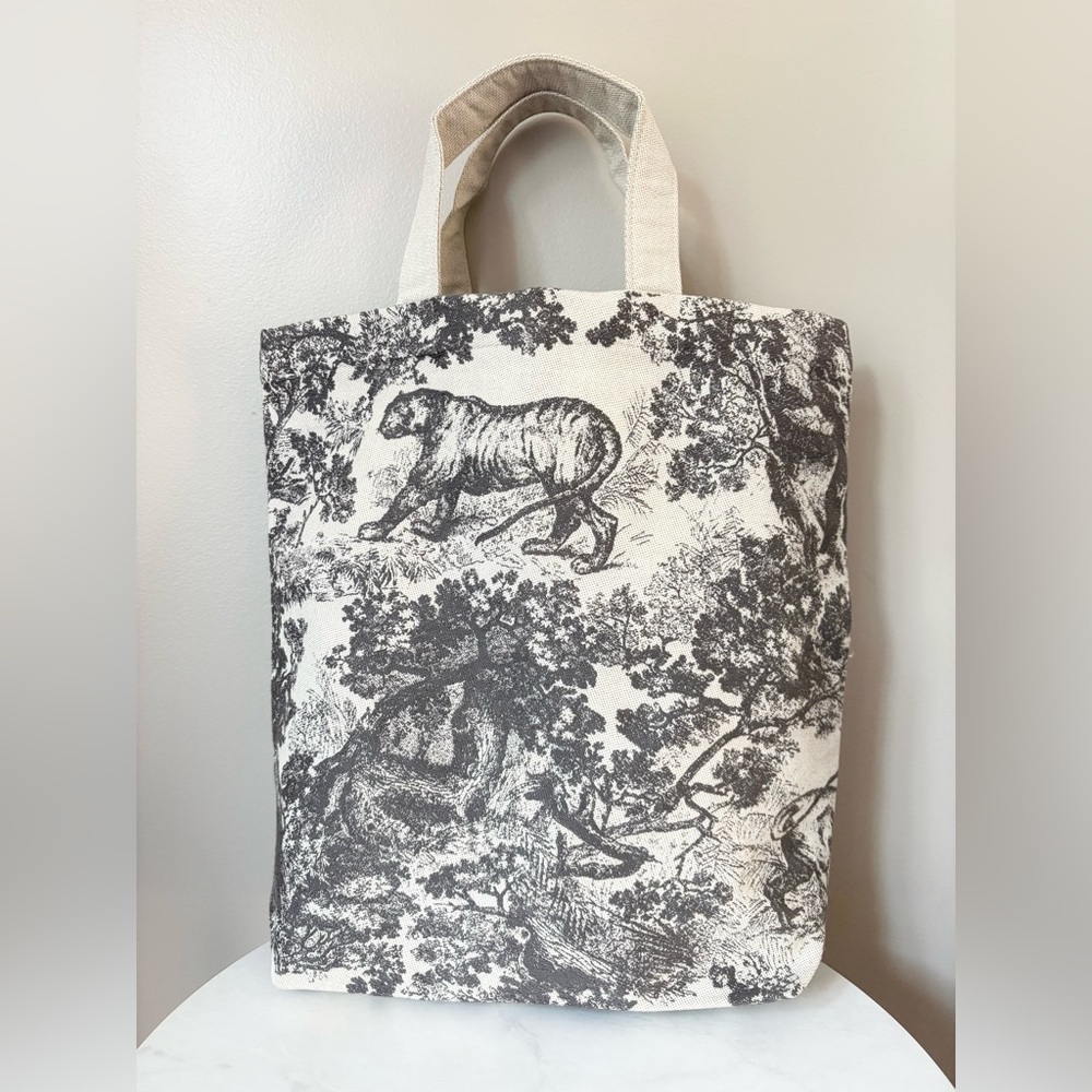 Dior Toile De Jouy Tote Bag - Picture 6 of 10